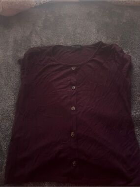 Women’s Ribbed Button-Front Top — Dark Burgundy